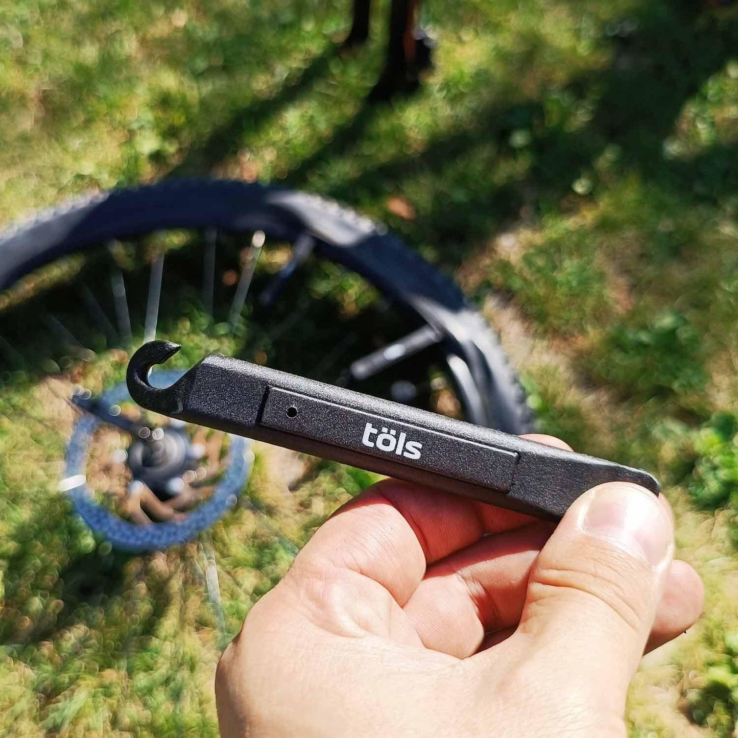 TÖLS Démontes-pneus - OURS VÉLOS