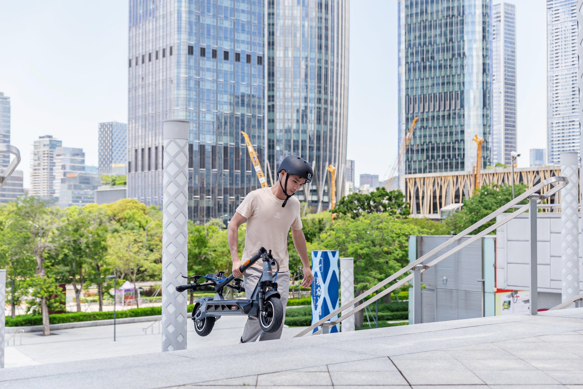 REMISE BF: -50€ ! Trottinette électrique Kingsong N12 Pro 1000W 60V 14.5Ah - 50km/h ou 25km/h - OURS VÉLOS