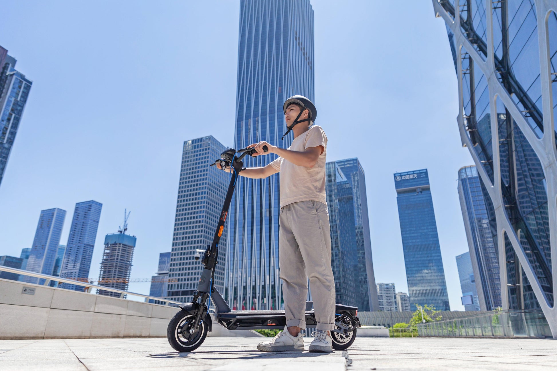 REMISE BF: -50€ ! Trottinette électrique Kingsong N12 Pro 1000W 60V 14.5Ah - 50km/h ou 25km/h - OURS VÉLOS