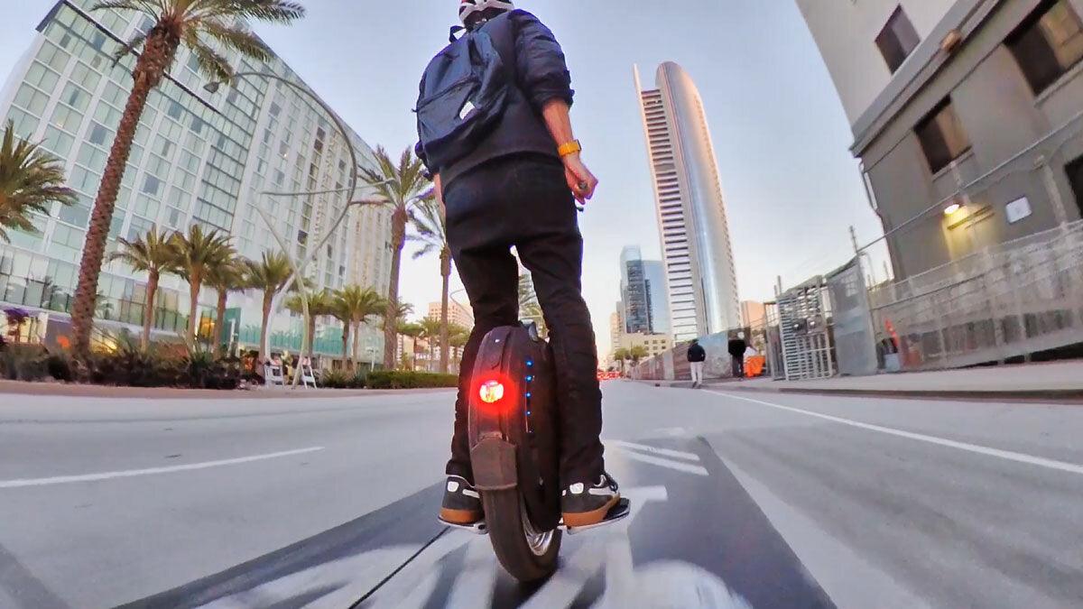 Roue électrique KINGSONG KS18 L 1036WH - 50km/h (SUR COMMANDE) - OURS VÉLOS