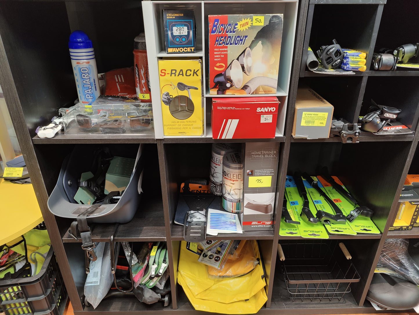 Découvrez Plus d'Accessoires en Magasin - OURS VÉLOS