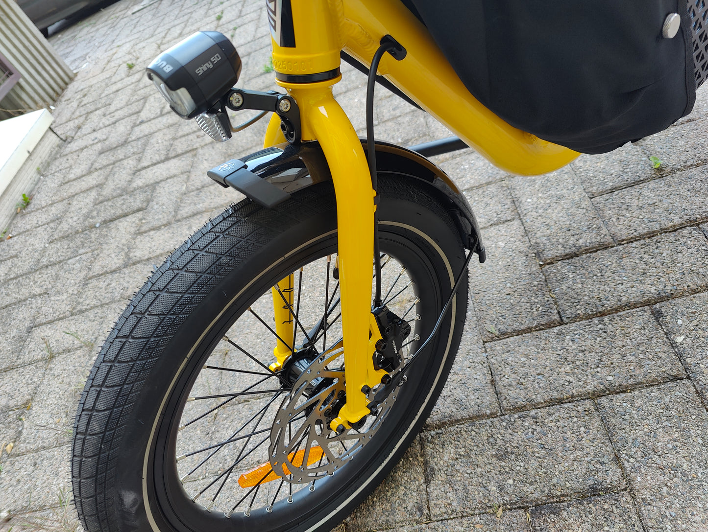 ATMOSE ESP3 – Vélo Cargo Compact Électrique Moteur Central 110 Nm. Demo / Essai disponible.
