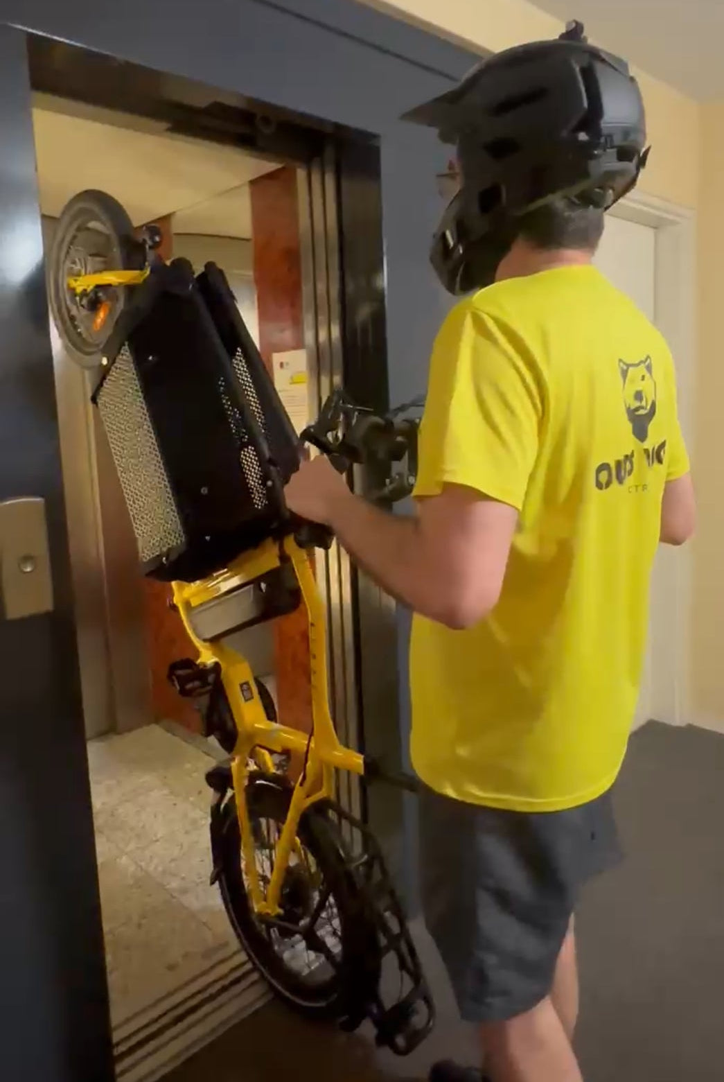 ATMOSE ESP3 – Vélo Cargo Compact Électrique Moteur Central 110 Nm. Demo / Essai disponible.
